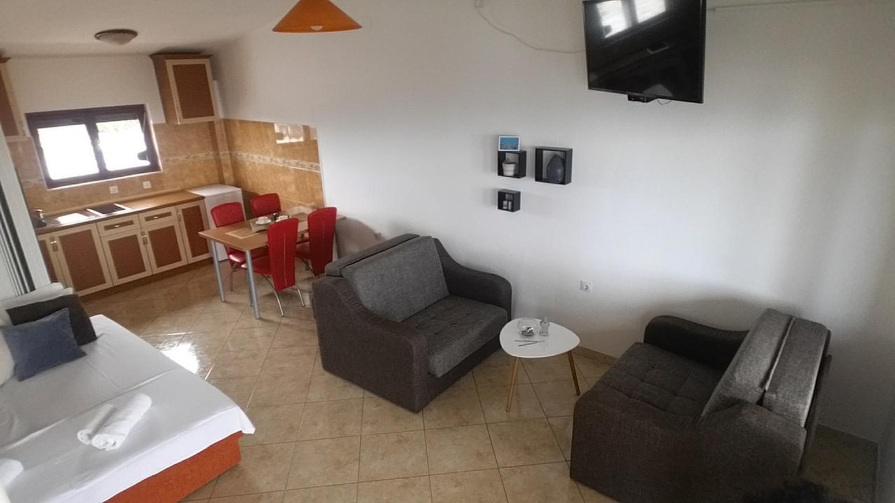 Apartments Tara Ulcinj Buitenkant foto
