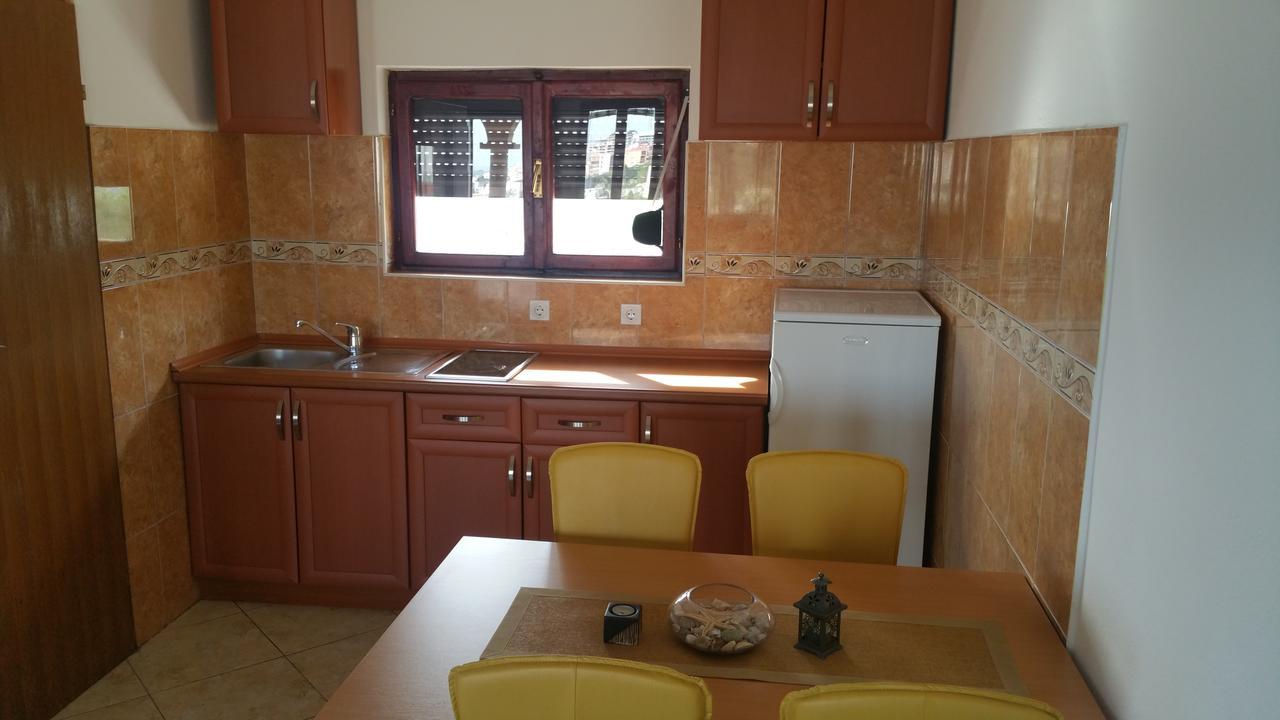 Apartments Tara Ulcinj Buitenkant foto